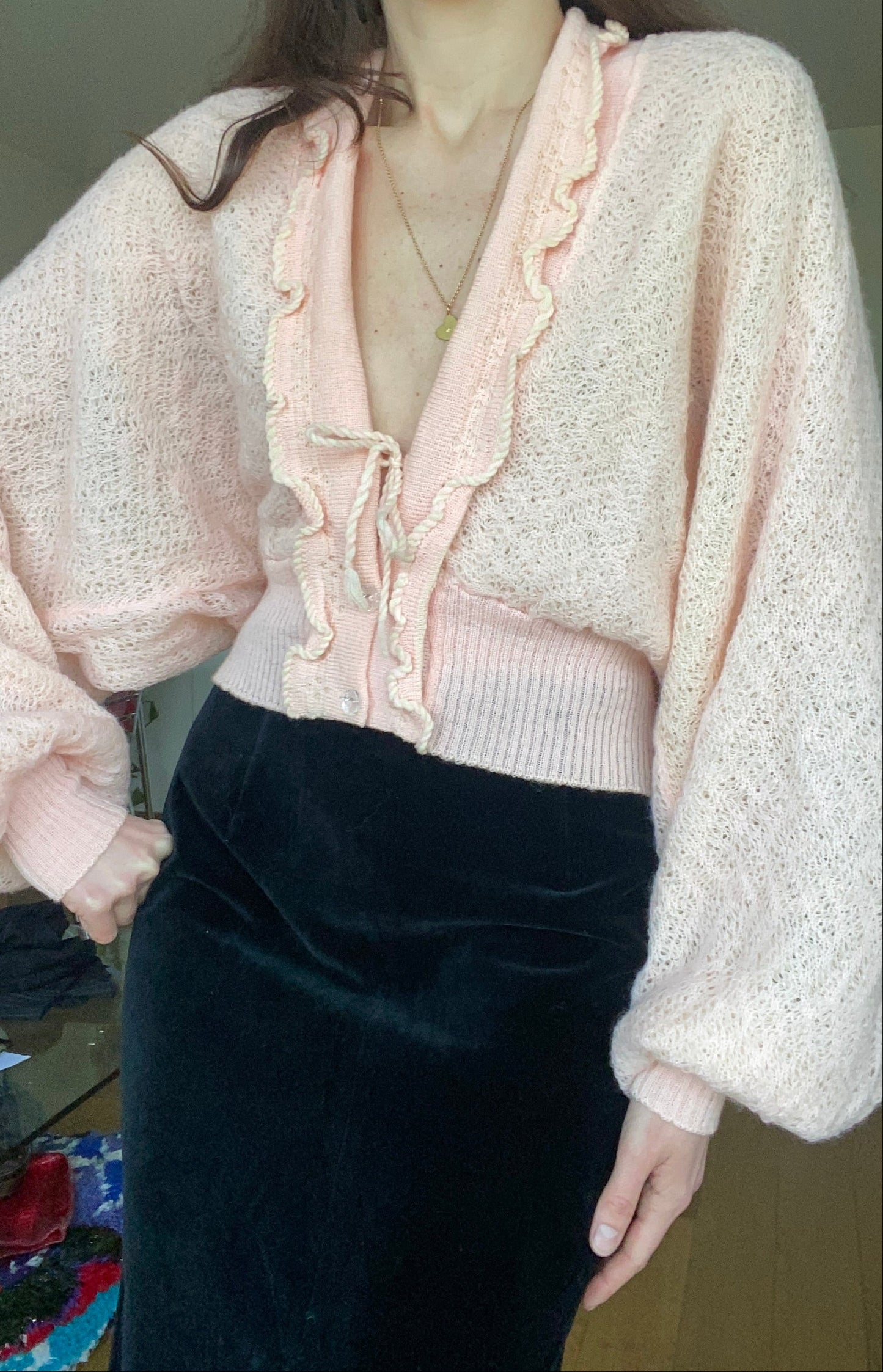 Cardigan rose 1970