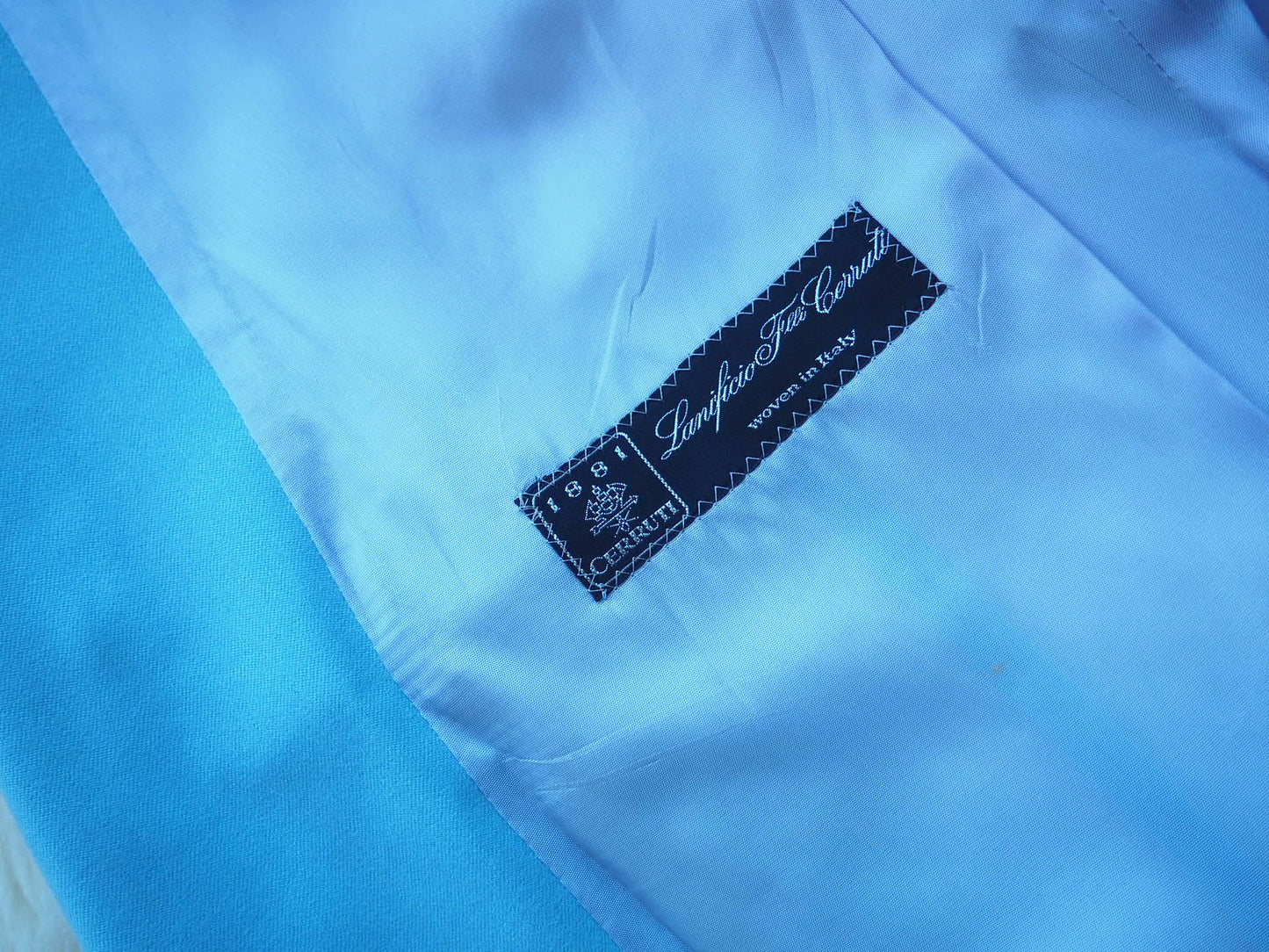 Costume en laine bleu 1990