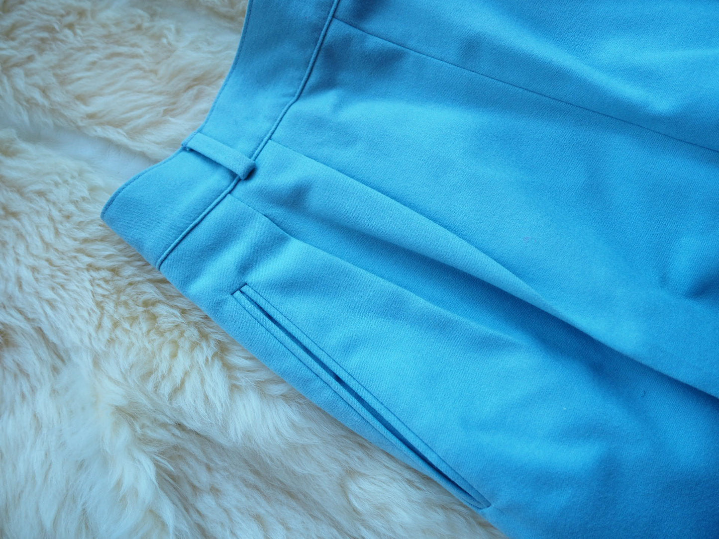 Costume en laine bleu 1990