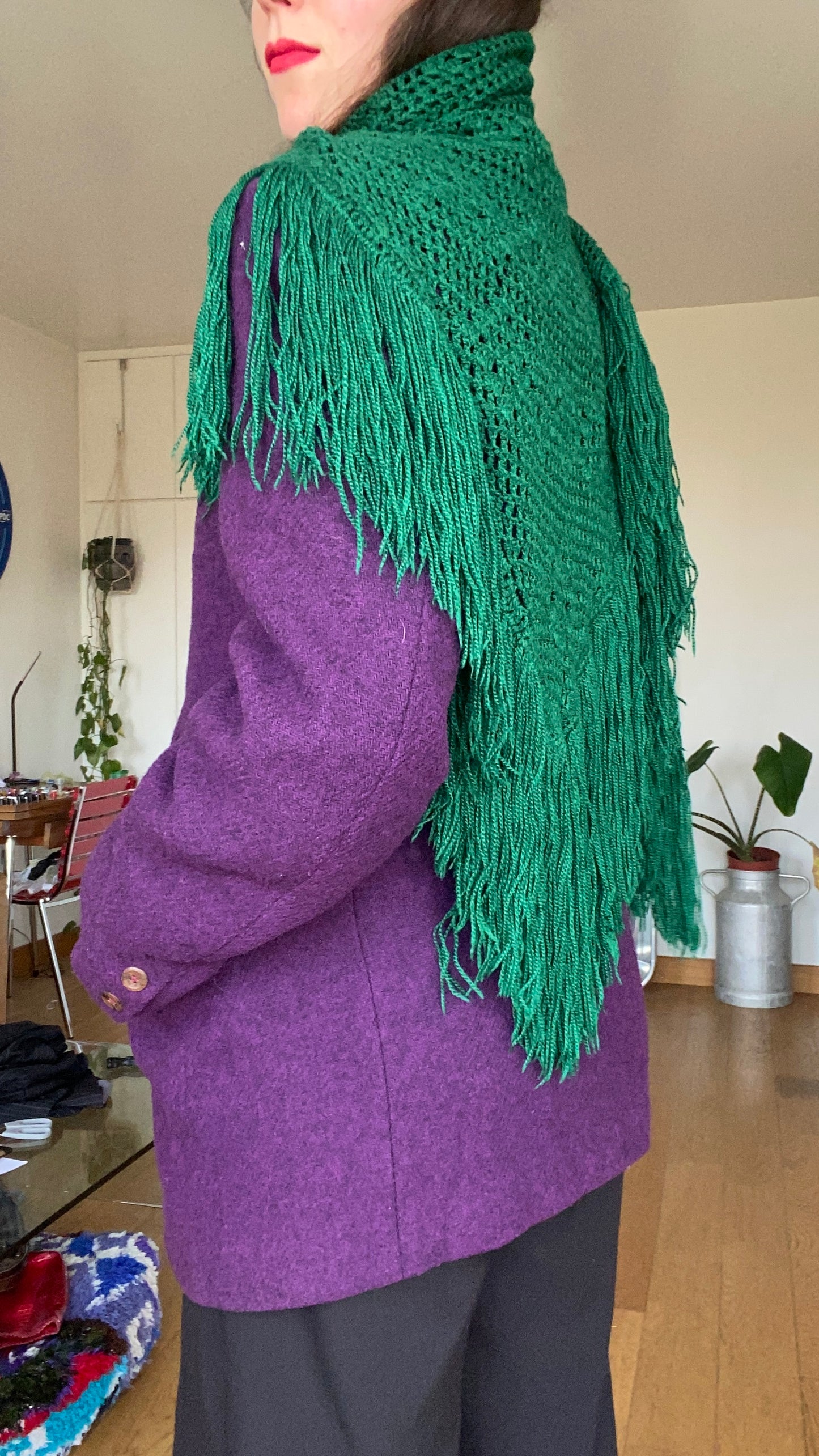 Grand châle en crochet vert sapin 1970
