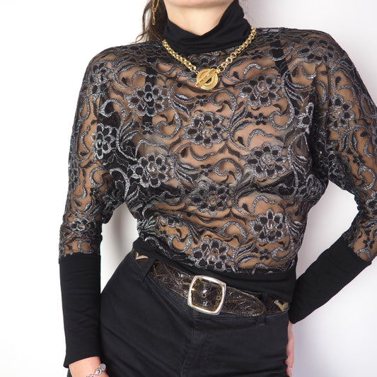 Haut en dentelle 1990