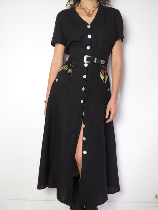 Robe à boutonnière noire