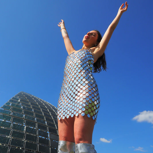 00's silver sequin dress (S-M)
