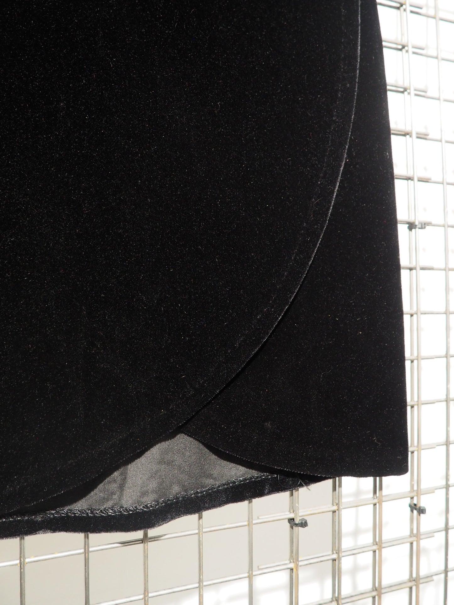 Jupe portefeuille en velours 1980