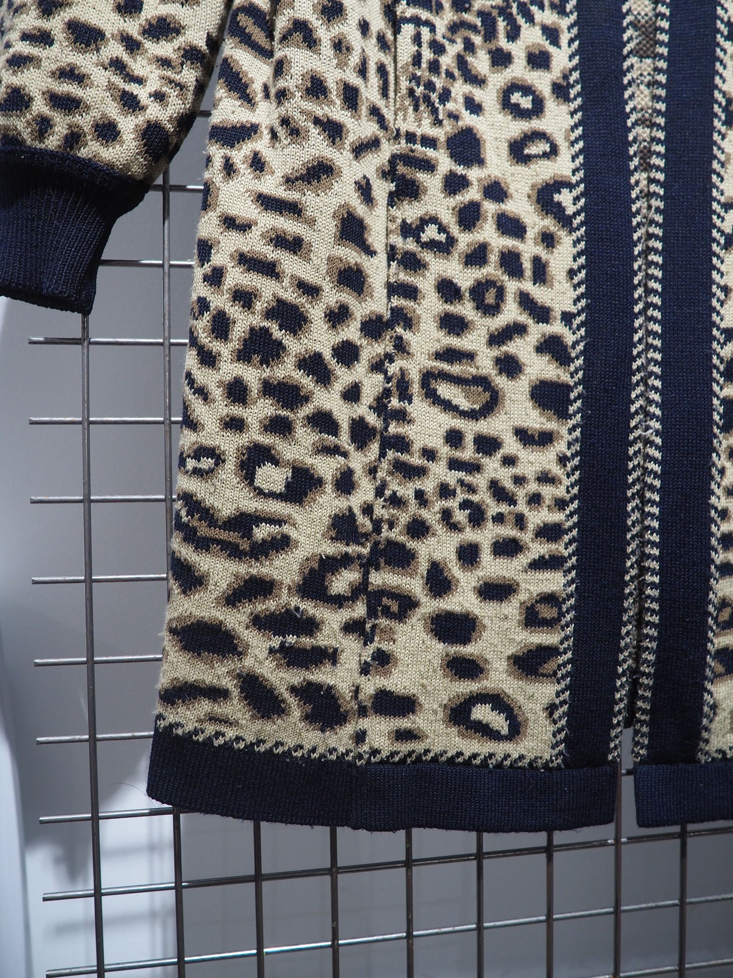 Cardigan long jacquard léopard 1980