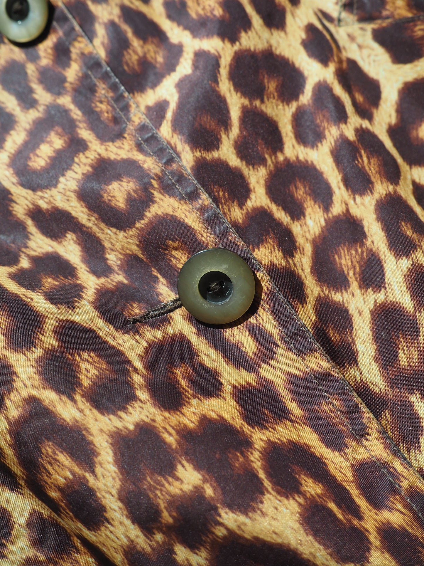 Imperméable léopard 1980